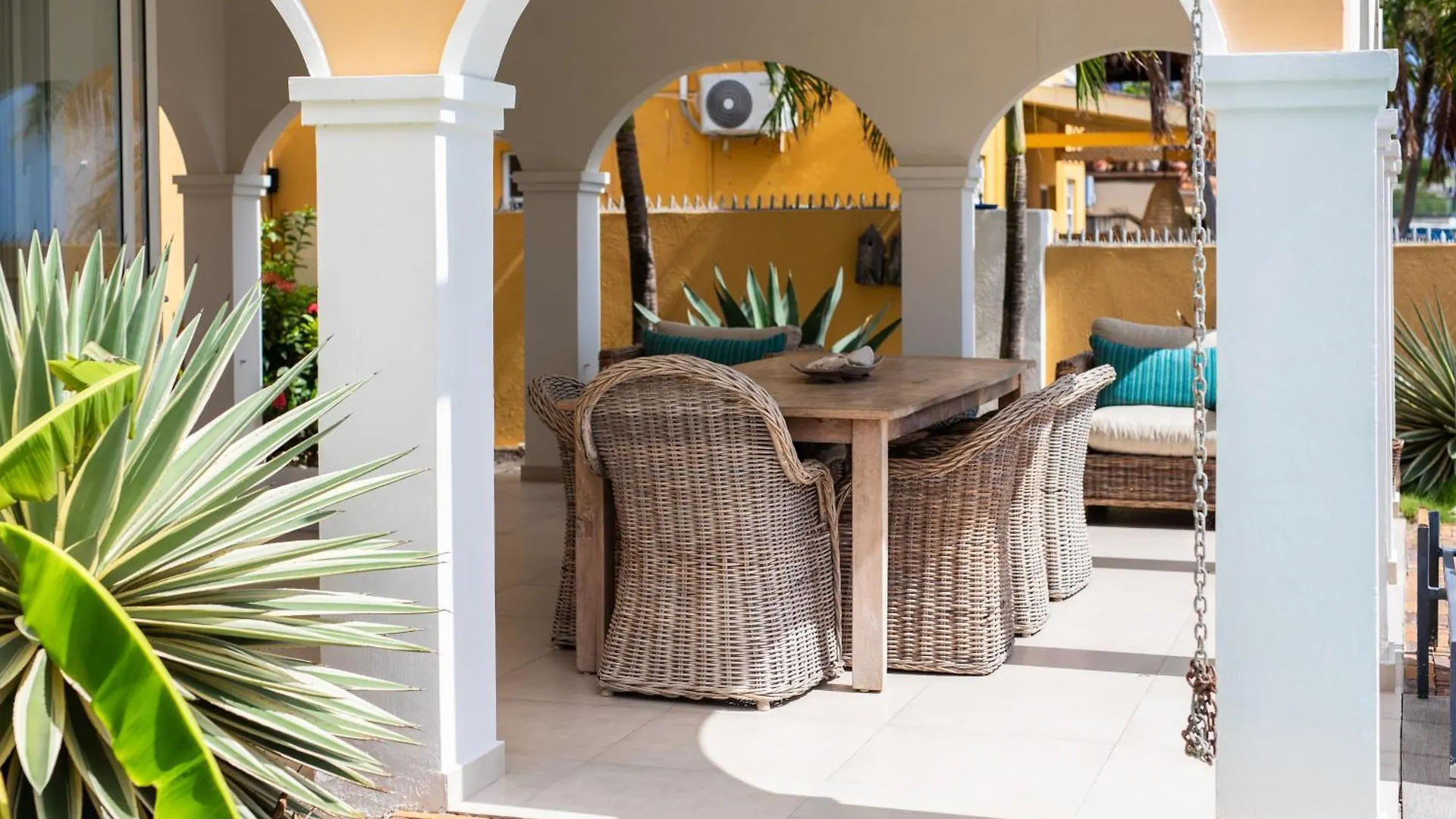 Apartment Atlantis Beach House Willemstad