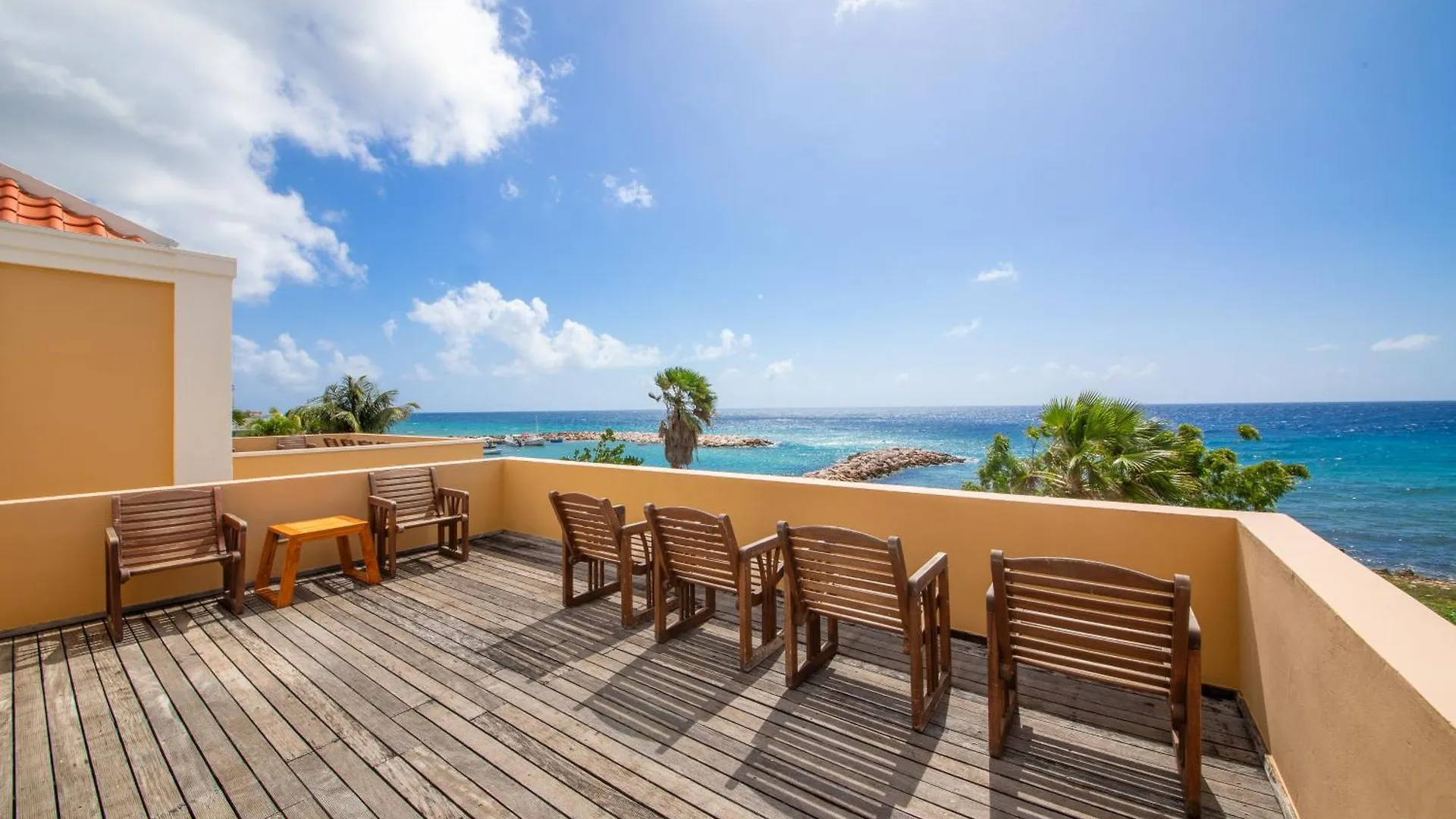 Atlantis Beach House Willemstad
