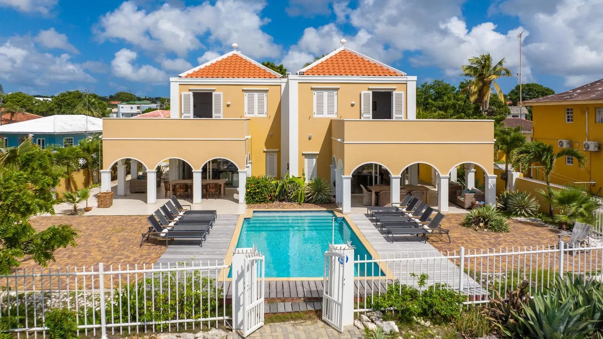 Atlantis Beach House Willemstad Apartment