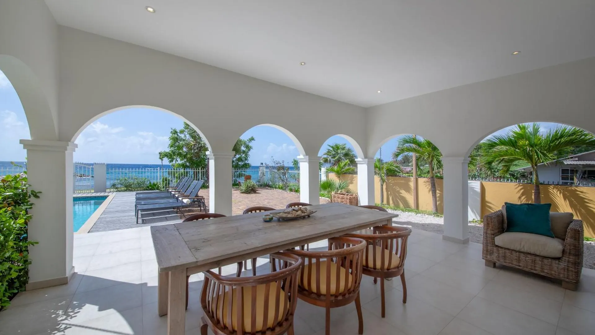 Atlantis Beach House Willemstad