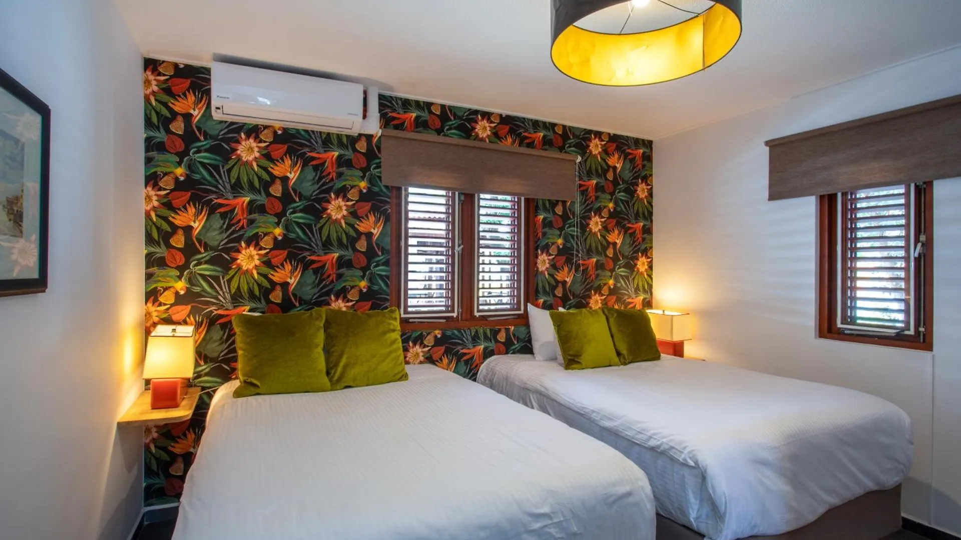 Atlantis Beach House Willemstad Apartment